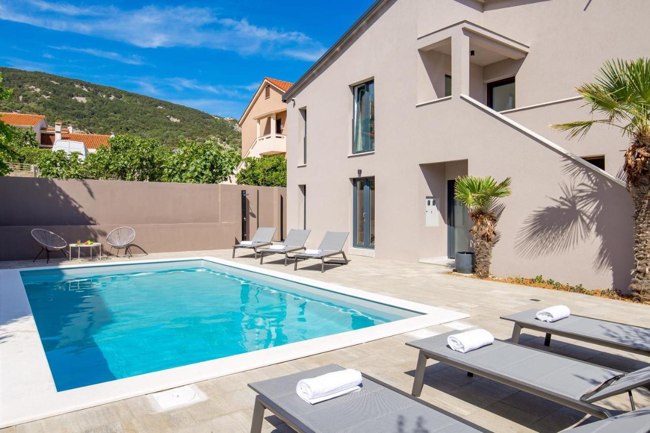 Destination Sea Apartment